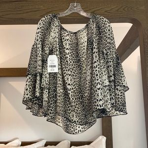 NWT SIZE S Women’s Leopard Print Flowy Blouse